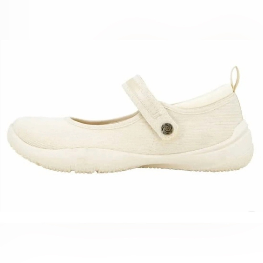 JSport Women's Mary Jane Shoe